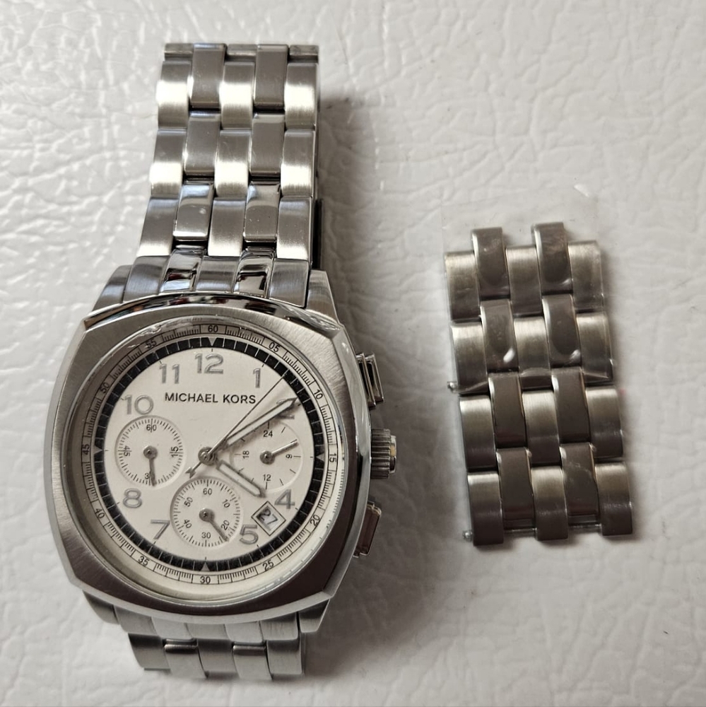 Michael Kors Men's - MK8049 - Silver Steel Analog Dial Quartz